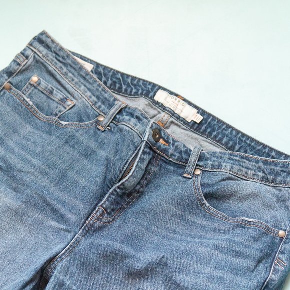 Torrid High Rise Straight Leg Busted Knee Distressed Jeans Size 18R - Picture 3 of 11